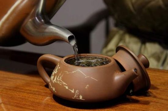 各類(lèi)茶的注水方式，不同的茶泡茶時(shí)怎么注水
