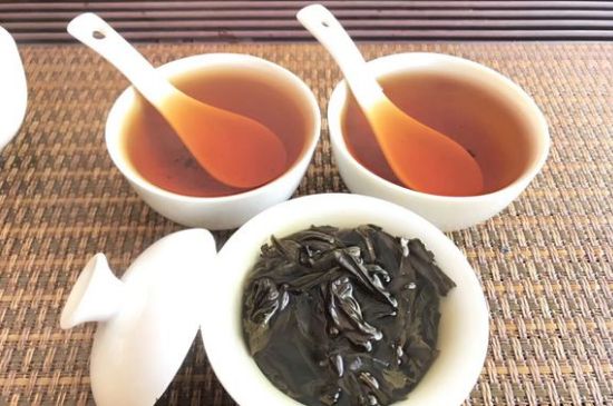 大紅袍第一泡要倒掉嗎，洗茶水需倒掉但第一泡出湯