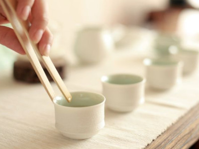 鐵觀音的泡法，水溫100°C最佳第一泡不能喝