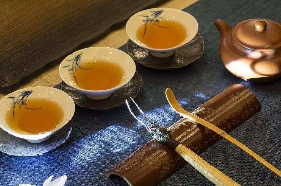 哪些茶適合泡功夫茶，功夫茶應(yīng)該配什么茶葉