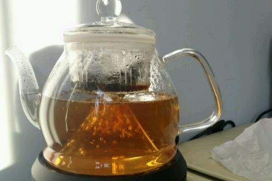 蒸茶和煮茶的區(qū)別，蒸茶和煮茶哪個(gè)好
