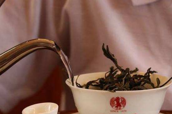 各類(lèi)茶的注水方式，不同的茶泡茶時(shí)怎么注水