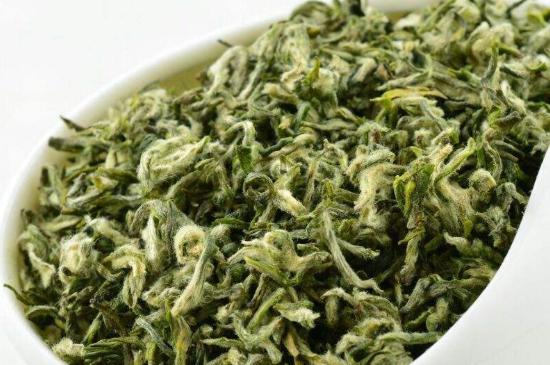 真假碧螺春泡水后區(qū)別，蘇州洞庭碧螺春怎樣鑒別好壞？