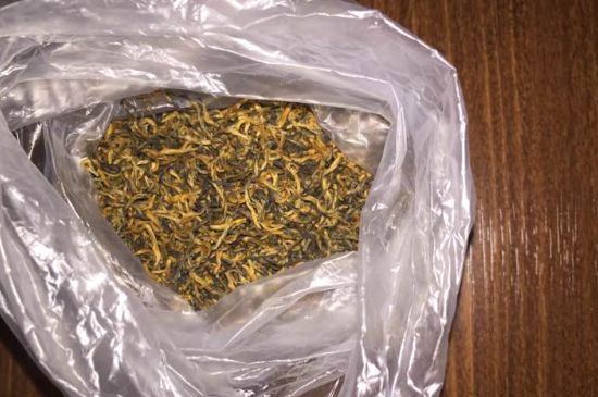 金駿眉染色鑒別帶圖，金駿眉染色如何分辨