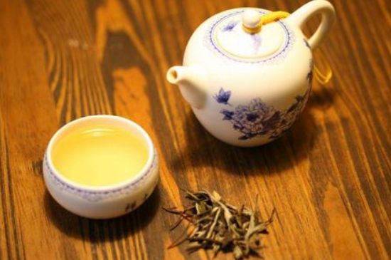 什么茶葉容易放香精，香精茶有什么危害？