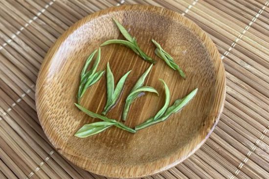 安吉白茶夏天怎么保存，安吉白茶能冷凍儲存嗎？