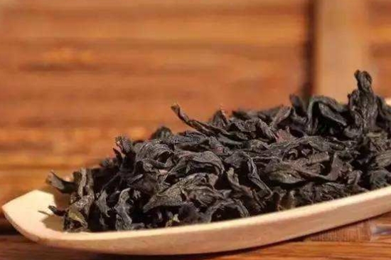 怎樣炭焙巖茶？揭秘武夷巖茶的炭焙技藝