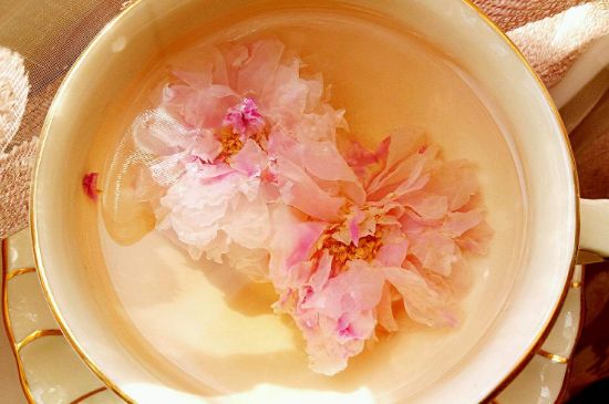 玫瑰花茶的功效與作用，堅持喝一個月玫瑰花茶會怎樣？