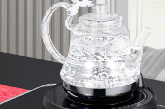 煮茶器和養(yǎng)生壺有什么區(qū)別，養(yǎng)生壺跟煮茶器哪個(gè)實(shí)用好用？