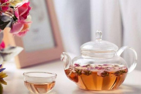玫瑰花泡茶祛斑要多久見(jiàn)效，喝玫瑰花茶多久能祛斑？
