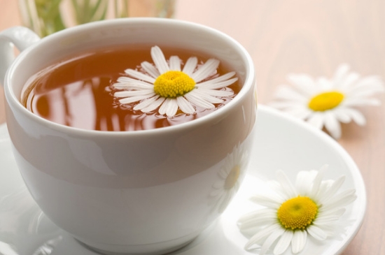 經(jīng)常菊花泡水好嗎，喝菊花茶有什么好處？