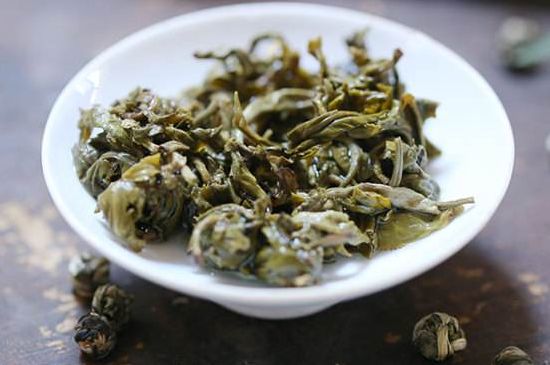 茉莉龍珠泡開后為什么都是梗，茉莉龍珠泡開后什么樣？