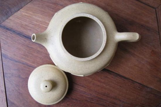 本山綠泥怎么分辨真假，真正的本山綠泥紫砂壺怎么鑒別？