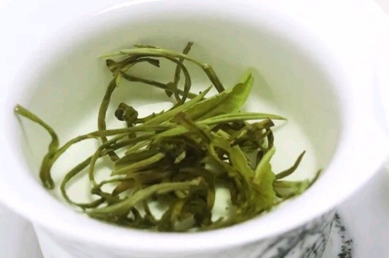茉莉香珠跟龍珠有什么區(qū)別嗎，茉莉龍珠和茉莉香珠那個(gè)好？