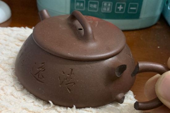 新買的紫砂壺為什么會裂，真的紫砂壺是不是很容易開裂？