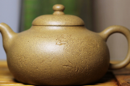 朱泥壺適合泡紅茶嗎，紅茶適合泡紫泥還是朱泥壺
