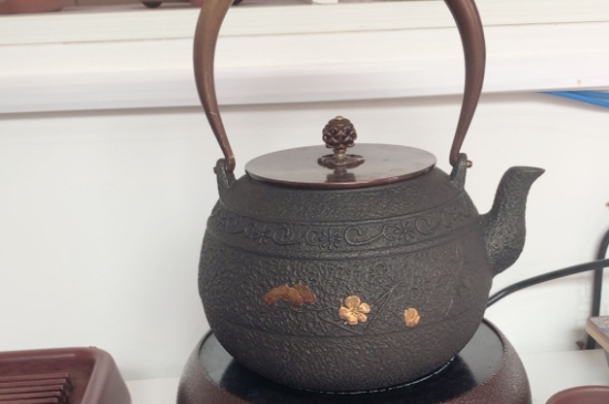 常見(jiàn)的七大材質(zhì)的茶具優(yōu)缺點(diǎn)，用什么材質(zhì)的茶具泡茶最好？