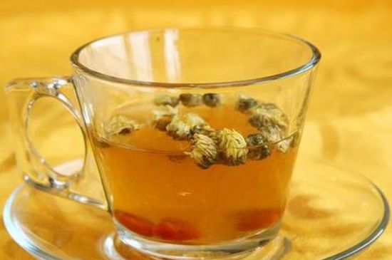 菊花茶的最佳搭配有哪幾樣，菊花茶和什么搭配喝效果好？