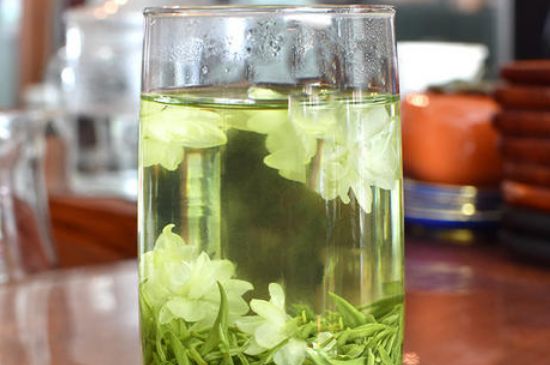炒花飄雪是什么茶，花茶炒花是什么意思