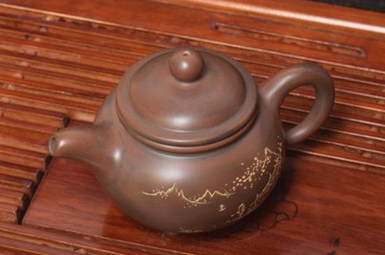 坭興陶主要泡什么茶，廣西坭興陶壺適合泡哪些茶？