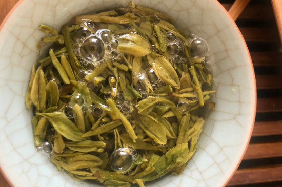 什么綠茶茶葉唇齒留香，哪個(gè)品種綠茶香氣好？