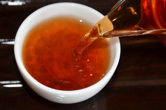 茯磚茶與普洱茶哪個好，茯茶和普洱茶口味區(qū)別