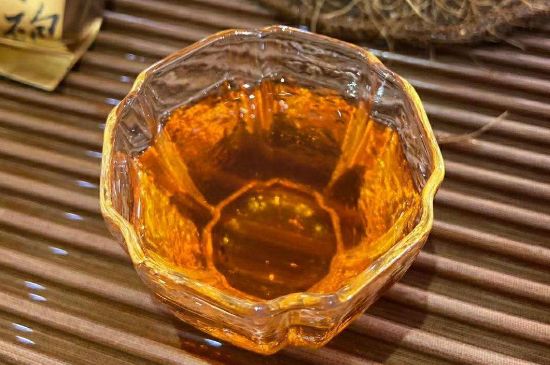 武夷巖茶大紅袍，喝起來是什么味道？