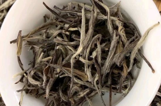 三年白茶賽砒霜，這是真的嗎？