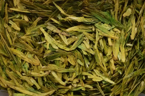 西湖龍井茶毫和發(fā)霉區(qū)別圖片，長霉的龍井茶葉會是什么樣？