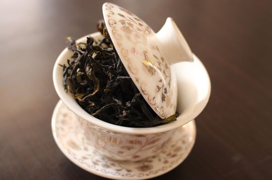 烏崠鴨屎香屬于哪類茶，鳳凰鴨屎香是紅茶還是綠茶？