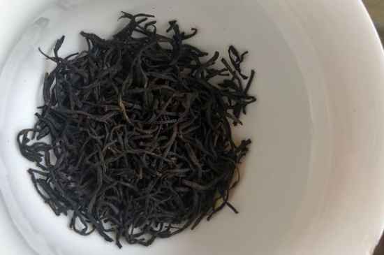 正山小種第一泡要倒掉嗎，正山小種能沖幾泡