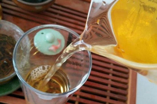 經(jīng)期喝紅茶有什么壞處，女性經(jīng)期可以喝紅茶嗎