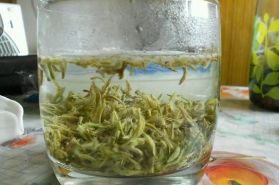 碧螺春為什么泡水渾濁，碧螺春茶葉泡水感覺(jué)很臟是混濁的