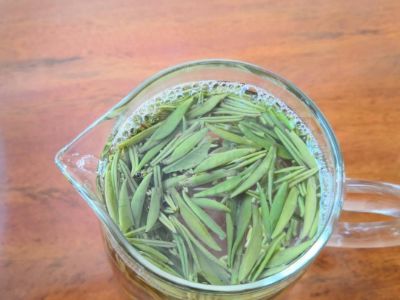竹葉青和毛尖的區(qū)別，竹葉青和信陽毛尖哪個好？