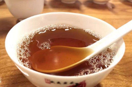 肉桂茶和大紅袍哪個(gè)貴，武夷山肉桂與大紅袍的價(jià)格比較