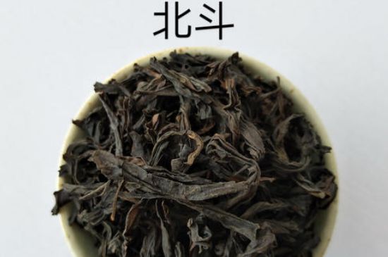 大紅袍四大品種有哪些，大紅袍的種類和著名品種特點(diǎn)介紹