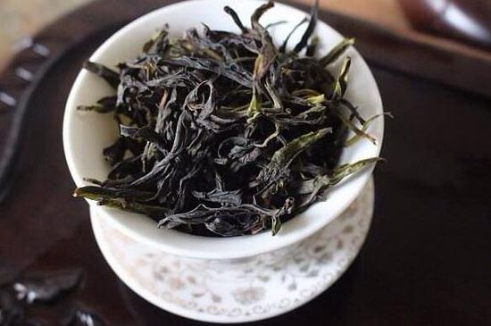 鴨屎香單叢雪片茶的特點(diǎn)，鳳凰雪片茶有什么特點(diǎn)？