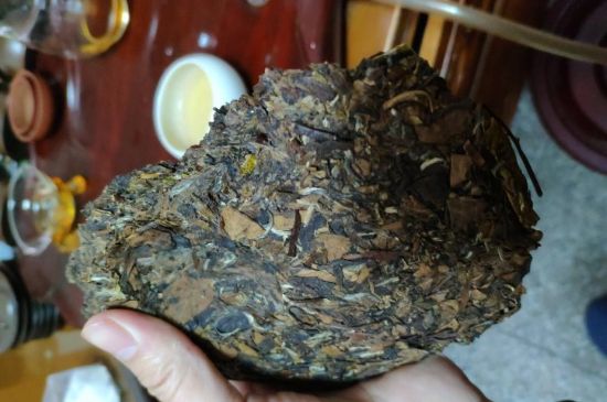 7年壽眉和2年白牡丹哪個(gè)好，老白茶壽眉與白牡丹的口感區(qū)別